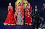 Model walk for Suneet Varma Show at BLENDERS PRIDE FASHION TOUR 2013 Day 1 in Mumbai on 23rd Nov 2013 (170)_5291f98225694.JPG