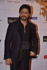 Shahrukh Khan at Hello hall of  fame awards 2013 in Palladium Hotel, Mumbai on 24th Nov 2013 (256)_529339dfef345.JPG