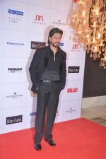 Shahrukh Khan at Hello hall of  fame awards 2013 in Palladium Hotel, Mumbai on 24th Nov 2013(266)_529339dd7b5b7.JPG