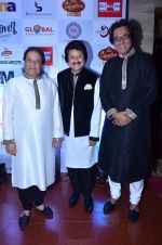 Pankaj Udhas, Talat Aziz and Anup Jalota at Music Mania evening in Mumbai on 26th Nov 2013 (10)_52958e1adc78d.JPG