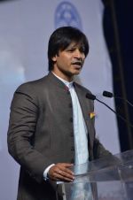 Vivek Oberoi at the tribute to 2611 victims in Gateway of India, Mumbai on 26th Nov 2013 (38)_52958b194649c.JPG