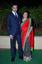 Imran Khan, Avantika Malik at Vishesh Bhatt_s Wedding Reception in Taj Land_s End, Bandra, Mumbai on 28th Nov 2013 (235)_52983be1469fb.JPG