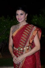 Jacqueline Fernandez at Vishesh Bhatt_s Wedding Reception in Taj Land_s End, Bandra, Mumbai on 28th Nov 2013 (220)_5298393a72286.JPG