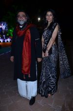 at Vishesh Bhatt_s Wedding Reception in Taj Land_s End, Bandra, Mumbai on 28th Nov 2013 (194)_52983c242cced.JPG