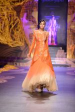 Model walk the ramp for Gaurav Gupta showcase on day 2 of bridal week in Mumbai on 30th Nov 2013 (57)_529afd622f69b.JPG