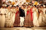 Model walk the ramp for Rohit Bal Show at Bridal Fashion Week 2013 Day 6 on 4th Dec 2013(372)_52a01f95a166d.JPG