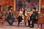 Sonakshi Sinha, Kapil Sharma, Shahid Kapoor on the sets of Comedy Nights with Kapil in Mumbai on 4th Dec 2013 (37)_52a01e3583e99.JPG