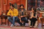 Sonakshi Sinha, Sonu Sood, Shahid Kapoor on the sets of Comedy Nights with Kapil in Mumbai on 4th Dec 2013 (126)_52a01e4236a74.JPG