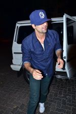 Ranbir Kapoor snapped outside Olive in Mumbai on 5th Dec 2013 (2)_52a16e76c77a9.JPG