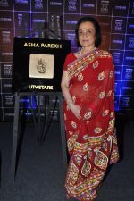 Asha Parekh_s Hand Imprint Unveiling At UTV Walk Of The Stars in Mumbai on 6th Dec 2013 (103)_52a35b951cf0e.JPG