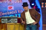 Salman Khan on the sets of Bigg Boss 7 in Lonavla, Mumbai on 7th Dec 2013 (131)_52a400af7f1b5.JPG