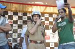 Akshay Kumar at helmet awareness event in BCK, Mumbai on 8th Dec 2013 (9)_52a557c9817be.JPG