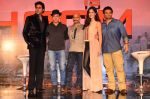 Aamir Khan, Katrina Kaif, Abhishek Bachchan, Uday Chopra, Vijay Krishna Acharya at Dhoom 3 press conference in Yashraj, Mumbai on 10th Dec 2013 (19)_52a7cd87ae46e.JPG