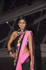 Shilpa Shetty on location of Nach Baliye 6 in Filmistan, Mumbai on 10th Dec 2013 (41)_52a808aa4e8f0.JPG