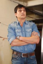 Jimmy Shergill on location of the film Daar at the Mall in Bhandup, Mumbai on 11th Dec 2013 (12)_52a9686427fae.JPG
