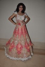 Shilpa Shetty walks for Rohit Verma_s show for Marigold Watches in J W Marriott, Mumbai on 11th Dec 2013 (146)_52a9cfdf34313.JPG