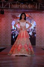 Shilpa Shetty walks for Rohit Verma_s show for Marigold Watches in J W Marriott, Mumbai on 11th Dec 2013 (278)_52a9cfe0bb8a6.JPG