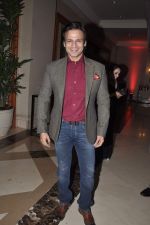 Vivek Oberoi at Rohit Verma_s show for Marigold Watches in J W Marriott, Mumbai on 11th Dec 2013 (282)_52a9d01acaa28.JPG