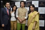 Vivek Oberoi at Shaina NC new collection for Gehna in Bandra, Mumbai on 11th Dec 2013 (49)_52a96bf732d95.JPG