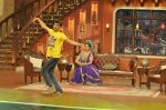 Madhuri Dixit promote Dedh Ishqiya on the sets of Comedy Nights with Kapil in Filmcity, Mumbai on 13th Dec 2013 (103)_52ac3256cad4a.JPG