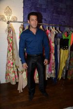 Salman Khan at Bandra 190 store launch in Bandra, Mumbai on 18th 2013 (105)_52b2cdc7d9441.JPG