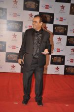 at Big Star Awards red carpet in Andheri, Mumbai on 18th Dec 2013 (6)_52b2d0bad49b4.JPG
