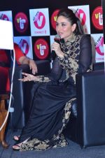 Kareena Kapoor at women_s prevention app launch in Taj Land_s End, Mumbai on 20th Dec 2013 (48)_52b5403346e64.JPG