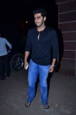 Arjun Kapoor at the special Screening of The WOlf of Wall Street hosted by Anurag Kahyap in Empire, Mumbai on 23rd Dec 2013 (69)_52b97486e1a04.JPG