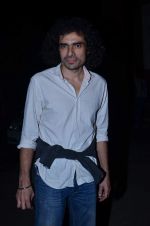 Imtiaz Ali at the special Screening of The WOlf of Wall Street hosted by Anurag Kahyap in Empire, Mumbai on 23rd Dec 2013 (84)_52b974c80fb03.JPG