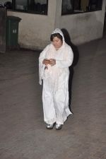Dolly Bindra at Farooq Shaikh_s prayer meet in Mumbai on 30th Dec 2013 (131)_52c2663e70b35.JPG