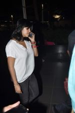 Ekta Kapoor snapped at the airport as they return after New year in Mumbai on 1st Jan 2014 (25)_52c503d5b93e9.JPG
