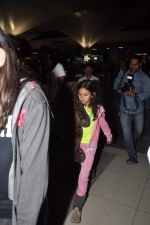 snapped at airport in Mumbai on 3rd Jan 2014 (33)_52c7ace3d674f.JPG