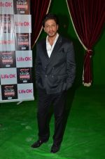 Shahrukh Khan snapped at Mehboob in Mumbai on 4th Jan 2014 (48)_52c8cfc19edc4.JPG