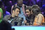 Salman Khan promote Jai Ho on the sets of Nach Baliye 6 in Filmistan, Mumbai on 7th Jan 2014 (55)_52cd34f02f95e.JPG