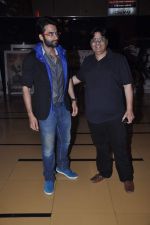Jackky Bhagnani, Vashu Bhagnani at the First look launch of Darr @The Mall in Cinemax, Mumbai on 7th Jan 2014 (11)_52ce39637d3d9.JPG