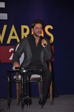Shahrukh Khan promotes ZEE Awards in J W Marriott, Mumbai on 9th Jan 2014 (34)_52cfe9d28c055.JPG