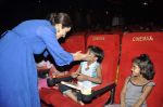Tisca Chopra spend time with kids in Cinemax, Mumbai on 9th Jan 2014 (62)_52cfea3636ab5.JPG
