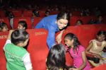 Tisca Chopra spend time with kids in Cinemax, Mumbai on 9th Jan 2014 (64)_52cfea3730dcc.JPG