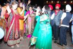 at Lohri festival in Raheja Classique, Mumbai on 11th Jan 2014 (39)_52d2663c5fd60.JPG