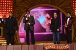 Amitabh Bachchan, Shatrughan Sinha at 20th Annual Life OK Screen Awards in Mumbai on 14th Jan 2014(696)_52d67c8983da8.JPG