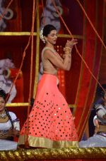 Deepika Padukone at 20th Annual Life OK Screen Awards in Mumbai on 14th Jan 2014(740)_52d6844fc737a.JPG