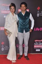 Farhan Akhtar at 20th Annual Life OK Screen Awards in Mumbai on 14th Jan 2014 (38)_52d6857e0216c.JPG
