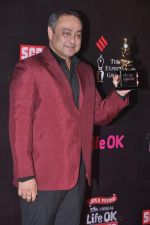 Sachin Khedekar at 20th Annual Life OK Screen Awards in Mumbai on 14th Jan 2014 (54)_52d689535cb46.JPG