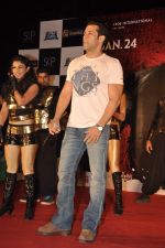 Salman Khan snapped promoting their film Jai Ho in Inorbit, Malad on 17th Jan 2014 (52)_52da2c0382751.JPG