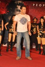 Salman Khan snapped promoting their film Jai Ho in Inorbit, Malad on 17th Jan 2014 (62)_52da2c08af6a6.JPG
