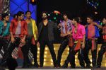 Shahid Kapoor at Police show Umang in Andheri Sports Complex, Mumbai on 18th Jan 2014(394)_52dbbbc14c33e.JPG