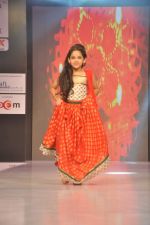 at Kids Fashion Week day 1 in Lalit on 18th Jan 2014 (37)_52dbae5a92610.JPG