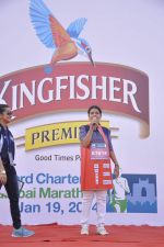at Standard Chartered Marathon in Mumbai on 19th Jan 2014 (42)_52dbd112f3be5.JPG