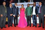 Amitabh Bachchan, Idris Elba, Terry Pheto at Mandela Long walks to freedom screening in PVR, Mumbai on 22nd Jan 2014 (119)_52e0bc0a59408.JPG