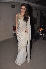 Kareena Kapoor Snapped at Mehboob Studio in Mumbai on 23rd Jan 2014 (6)_52e20893a146d.JPG